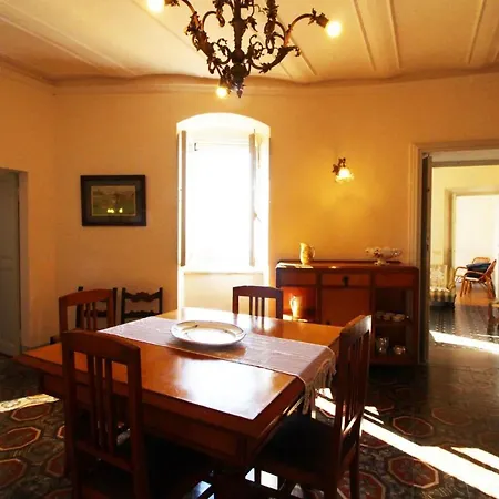 Lägenhet Sleeps 4