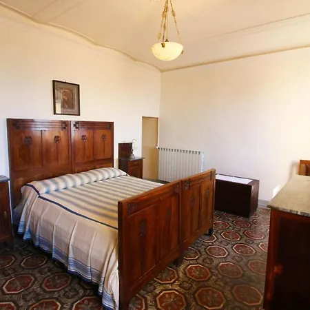 Lägenhet Sleeps 4